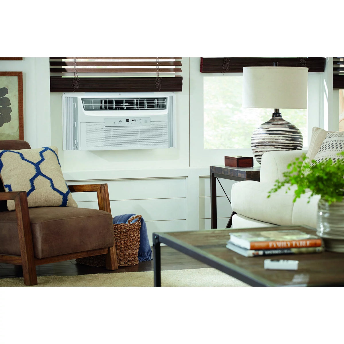 6,000 BTU Window Air Conditioner with Remote Control Z361