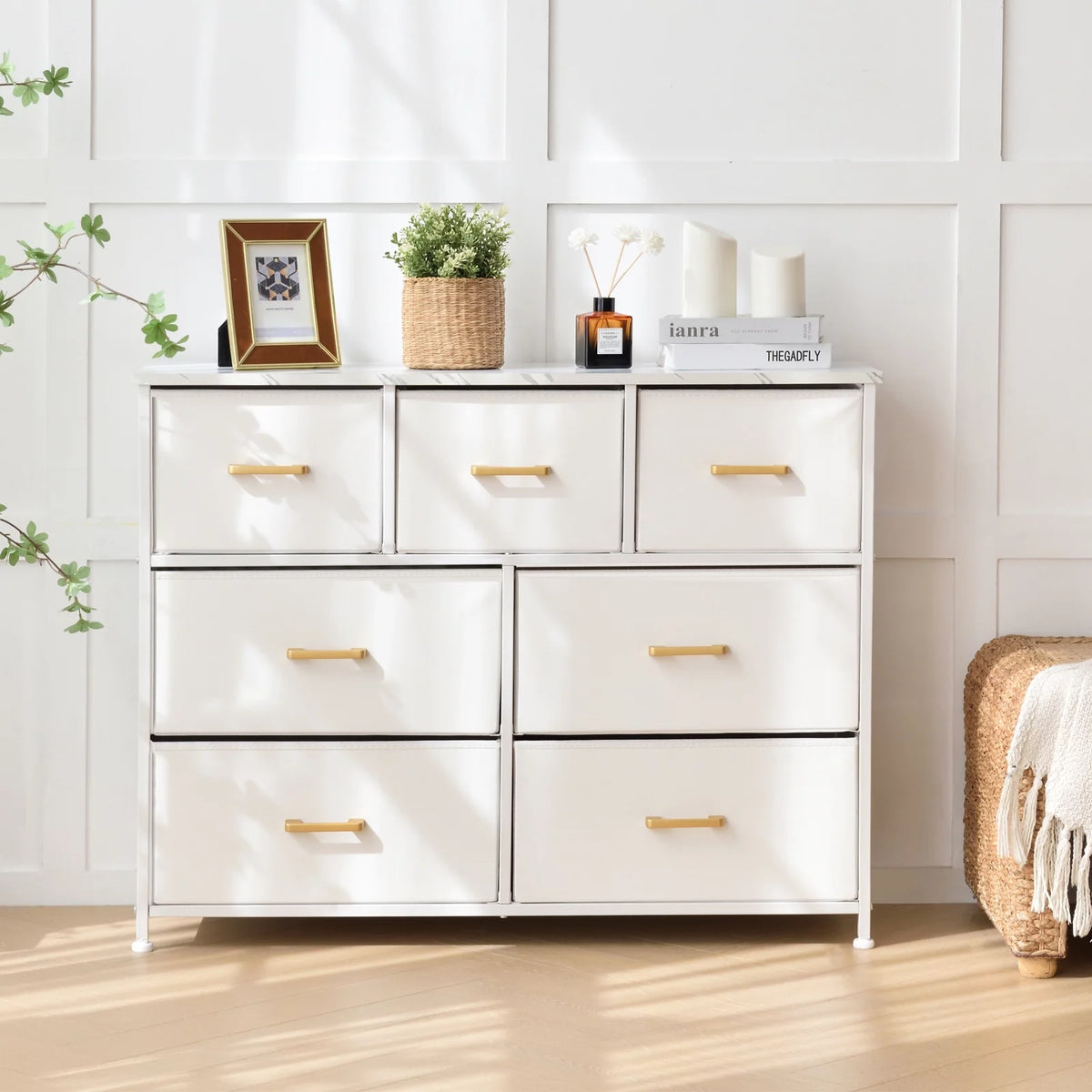 White 7 Drawer Dresser J704