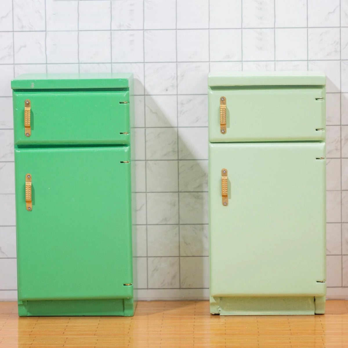 Light Green 1:12 Scale Birch Wood Dollhouse Fridge Furniture Set C820761