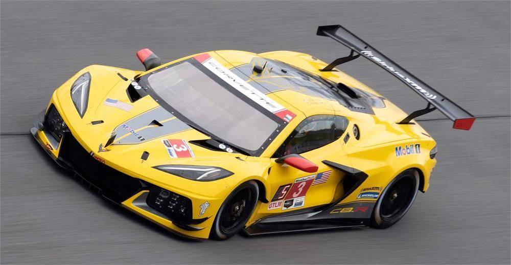 1:18 Scale GT Spirit Corvette C8.R Race Car T4160