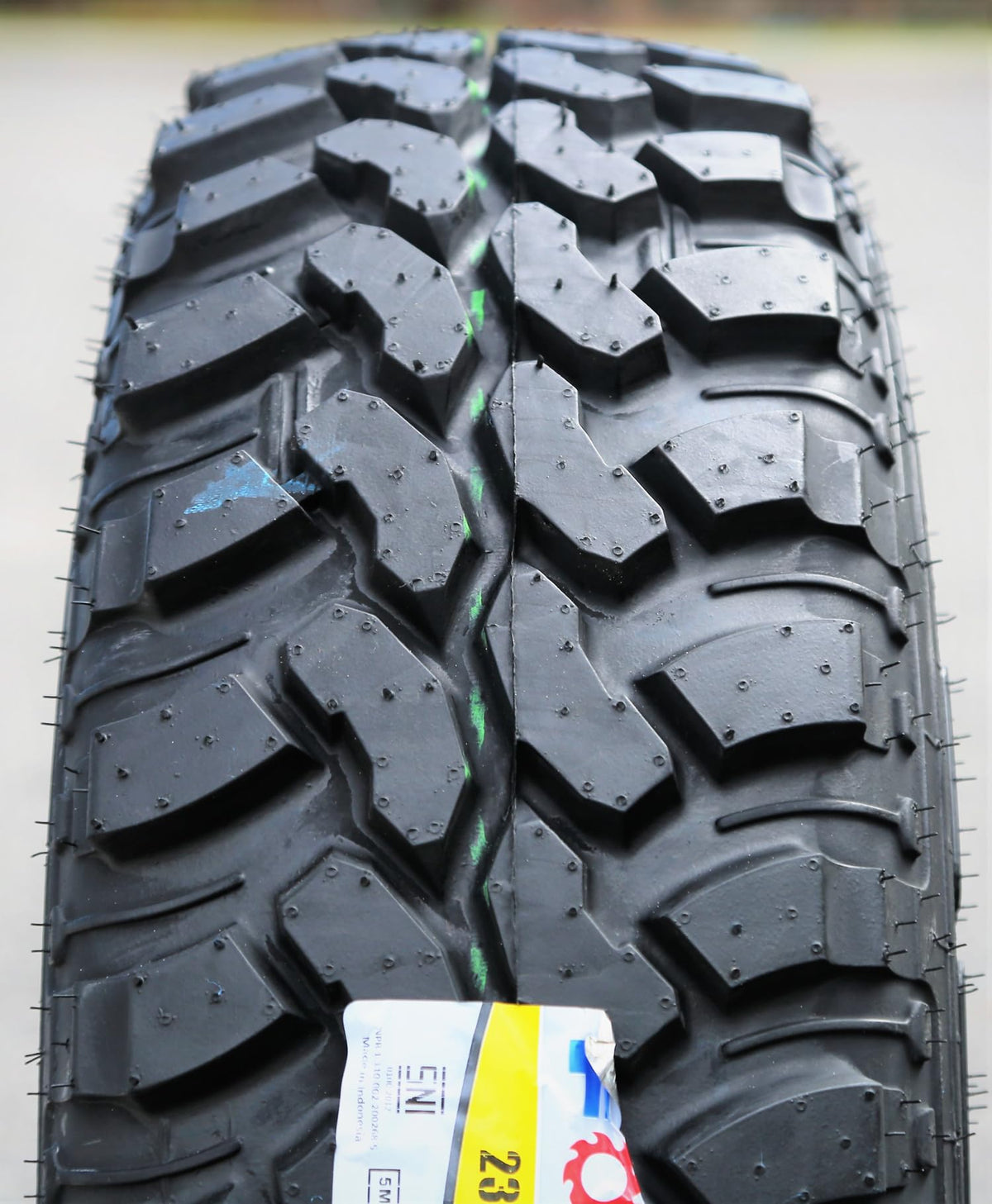Set of 4 Mud Off-Road Light Truck Radial Tires 235/75R15 6-Ply G6063