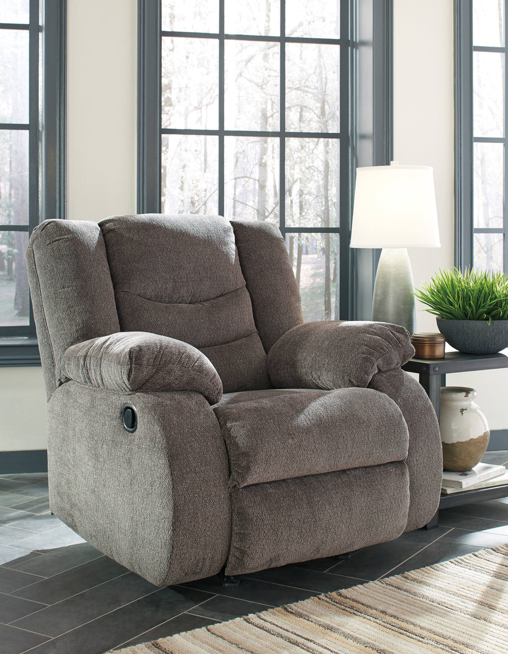Rocker Recliner Y28930