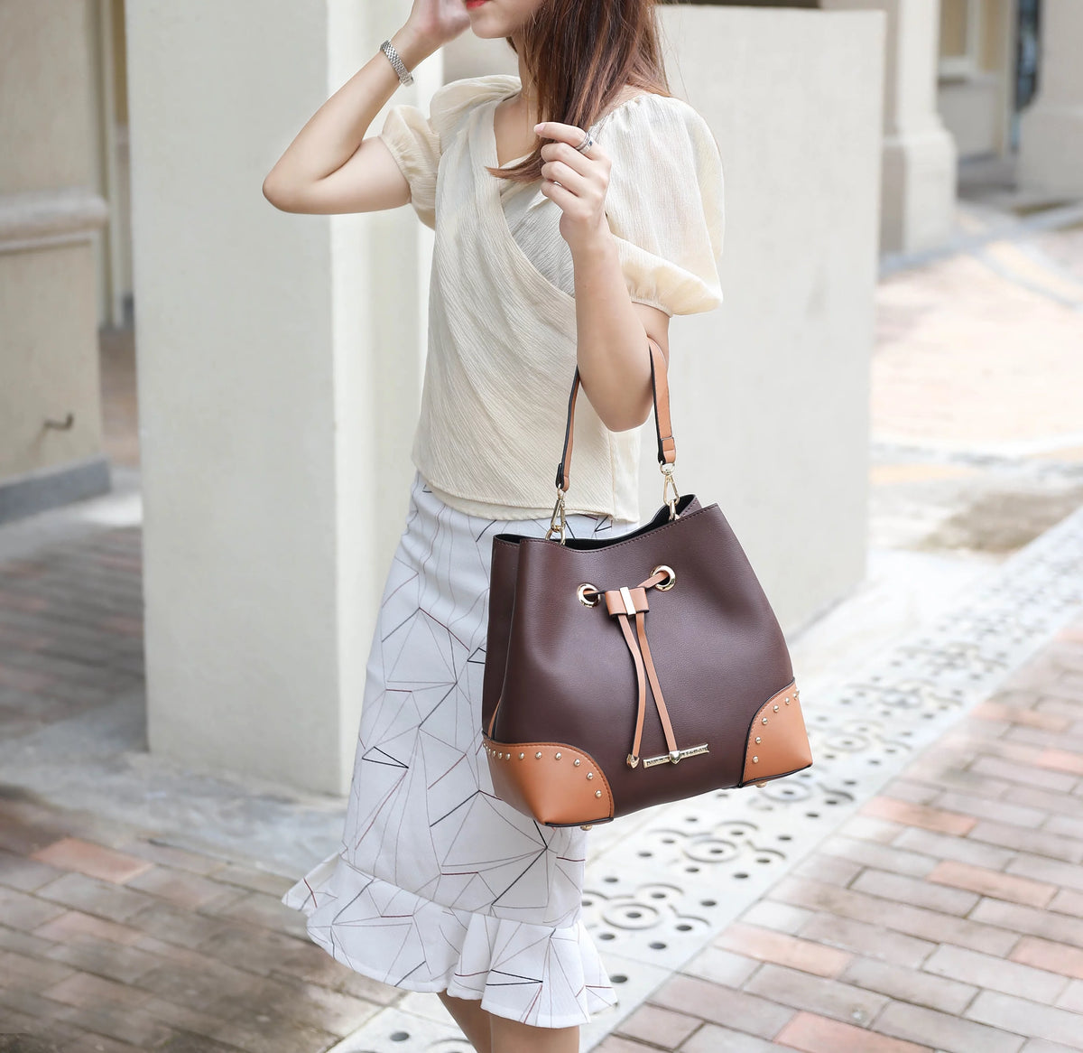Black Vegan Leather Bucket Bag & Wristlet Wallet 2-Piece Set T5144