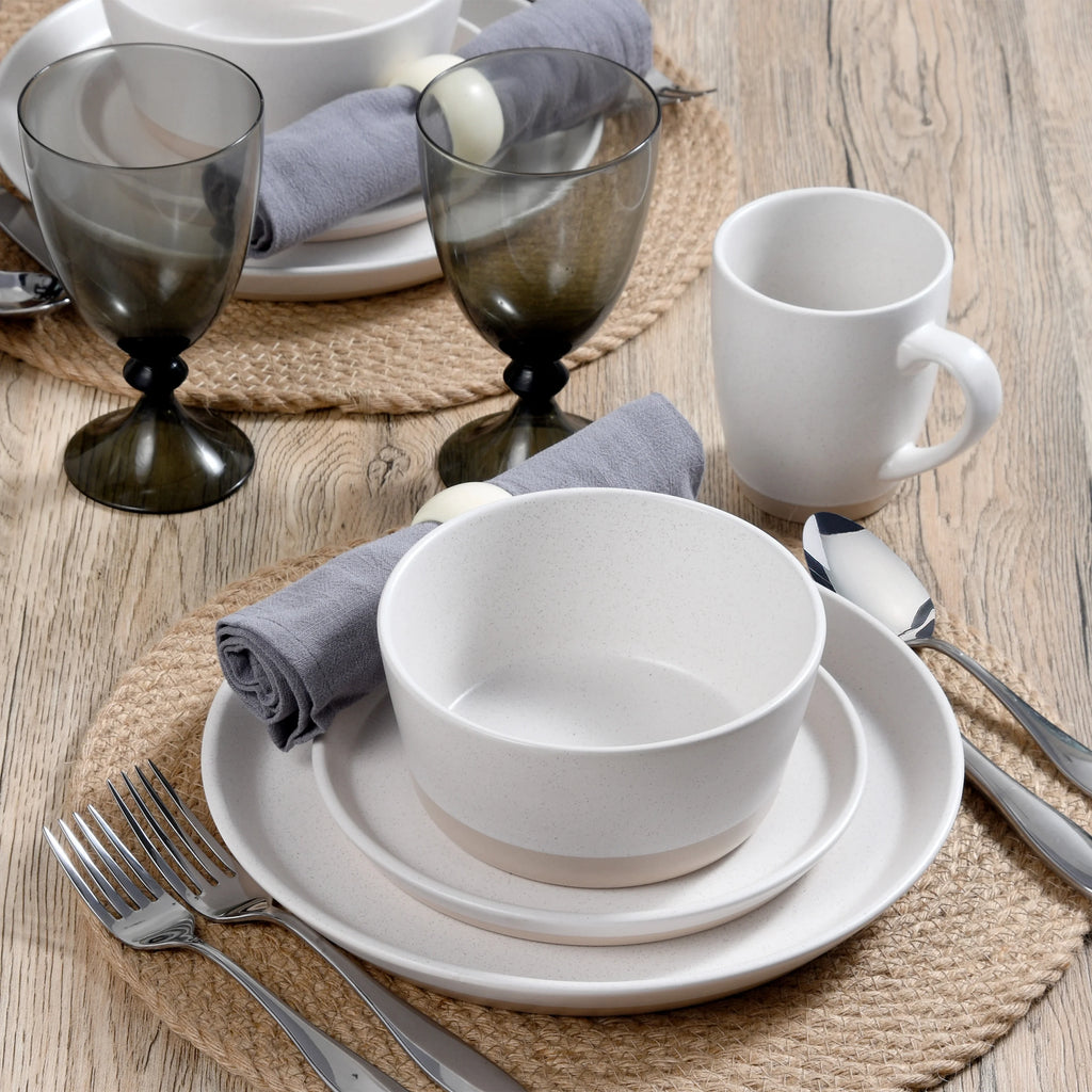16-Piece Stoneware Dinnerware Set K63761