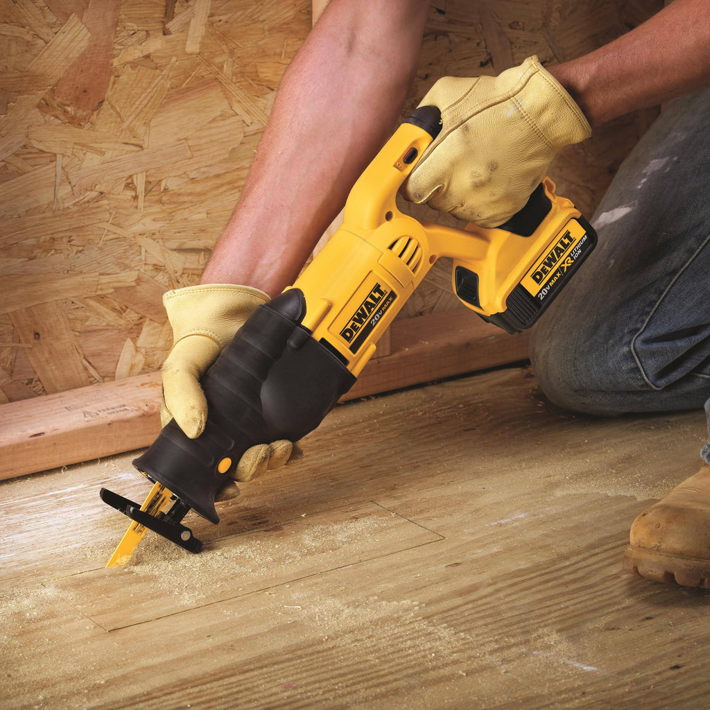 20V Max Lithium Ion Reciprocating Saw Kit O322