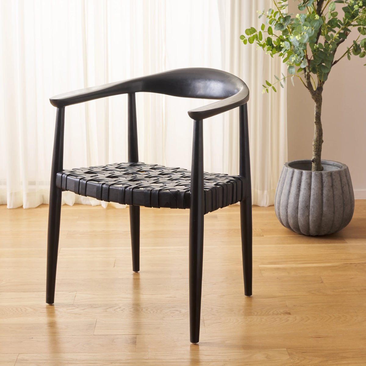 Black Leather Woven Accent Chairs F1143