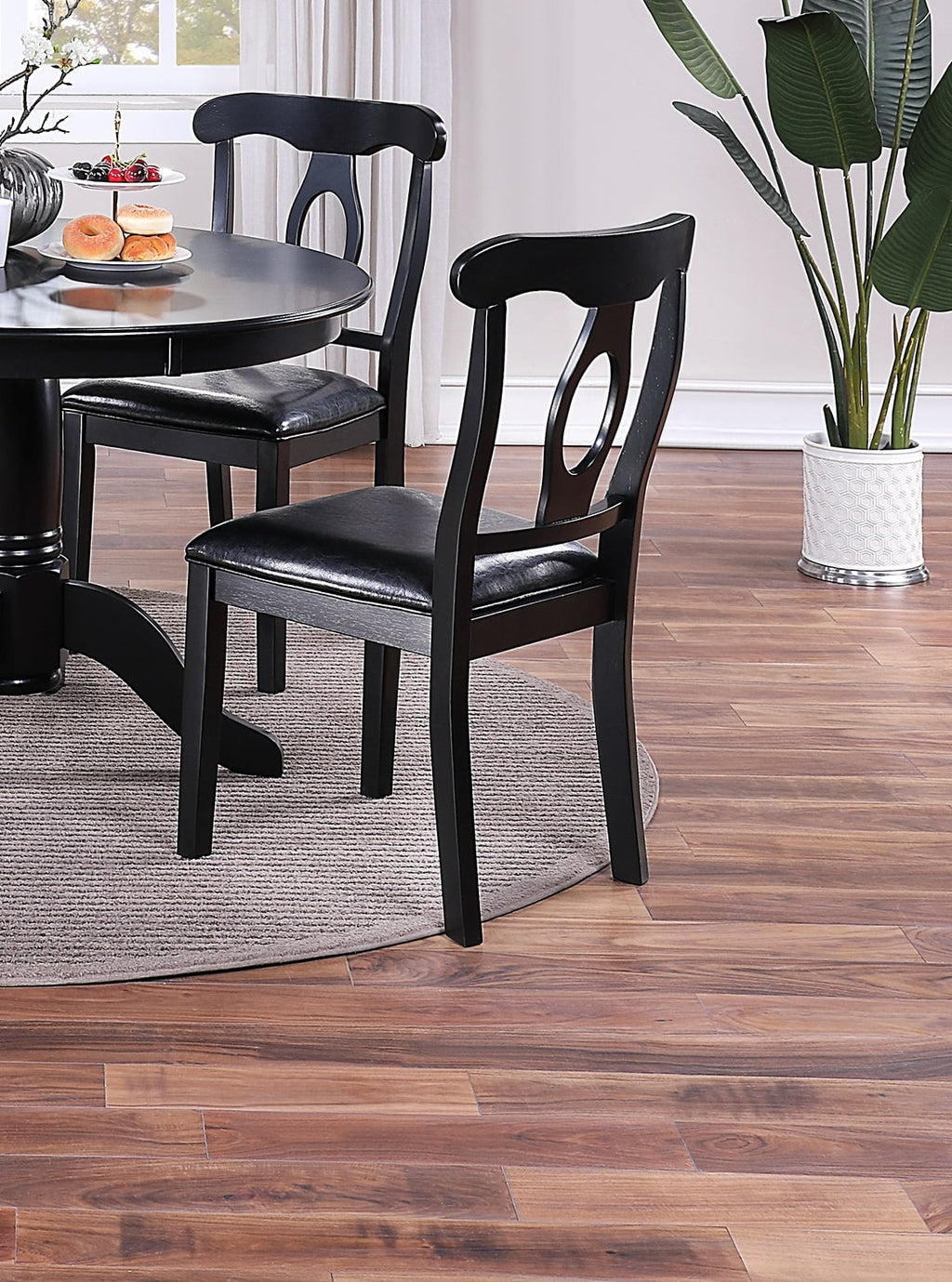 5pc Round Dining Table Set with 4 Cushioned Chairs Y933123