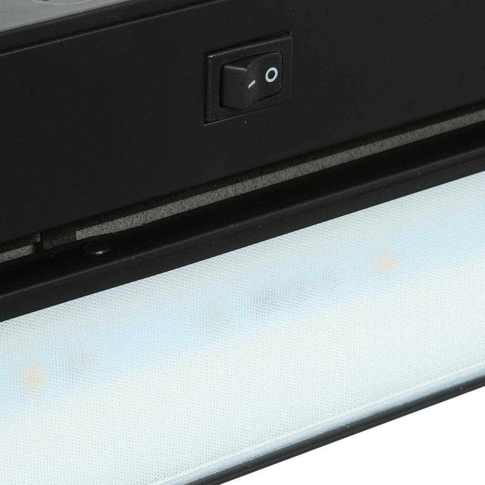 22 inch Undercabinet Black Light W78809