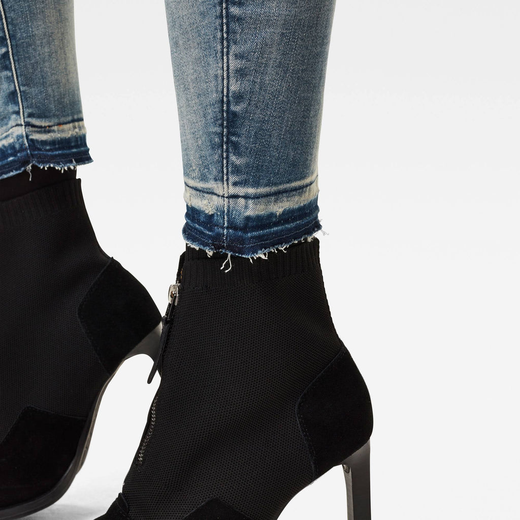 Mid Skinny Ripped Ankle Jeans Q7640